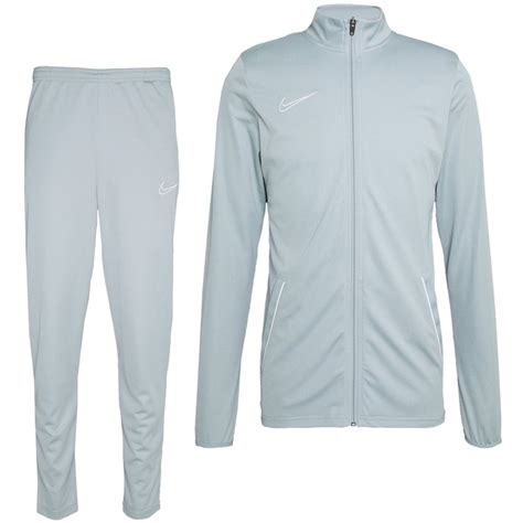 nike grijze trainingspak|lichtgrijs trainingspak.